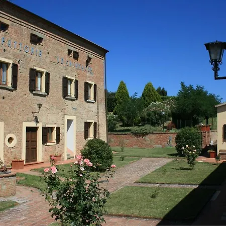 Apartment Chianacce Sleeps 2 Pool