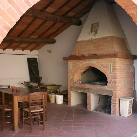 Apartment Chianacce Sleeps 2 Pool